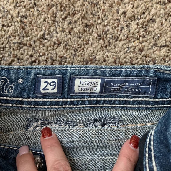 Miss Me Capris - Picture 4 of 4